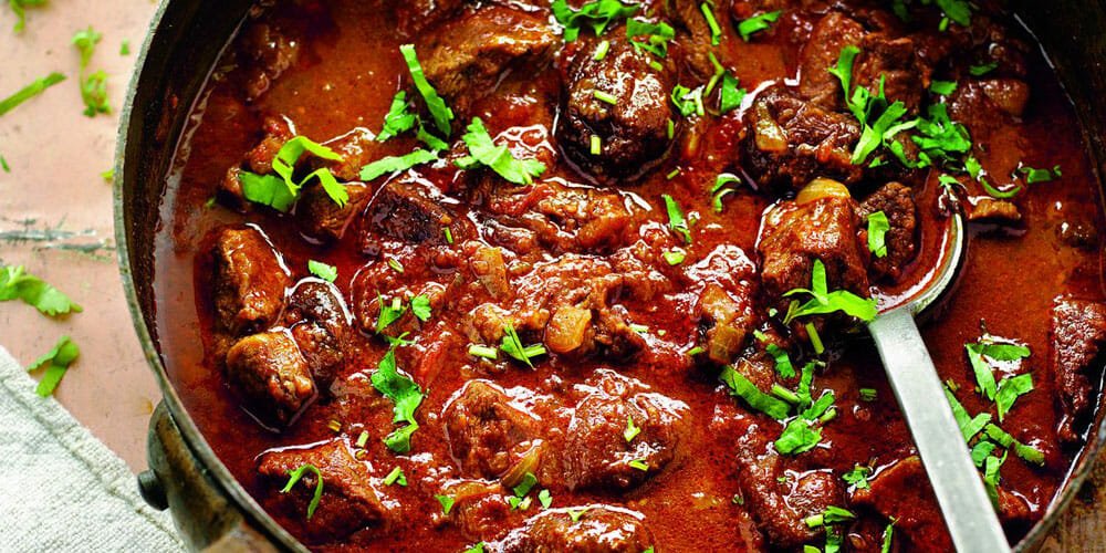 خورش آلو و مغز بادام